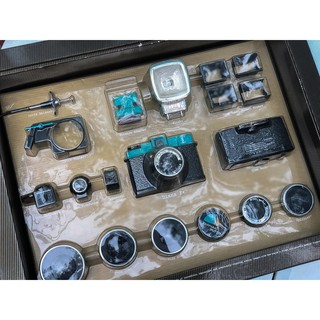 กล้องฟิล์ม Diana F+ Deluxe Kit