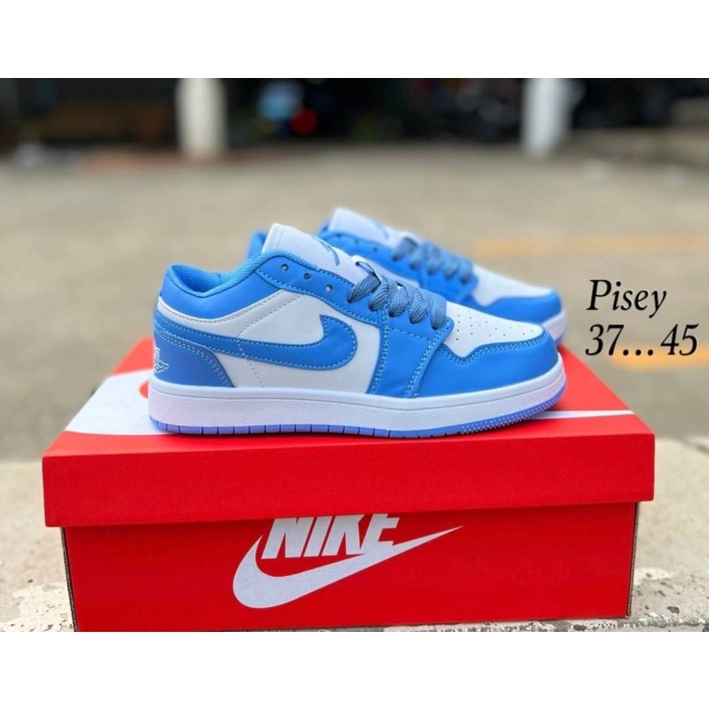 รองเท้าพร้อมส่งจ้า รองเท้าผ้าใบ(37..45)ผ้าใบสำหรับผู้หญิงผู้ชาย🎊🎊