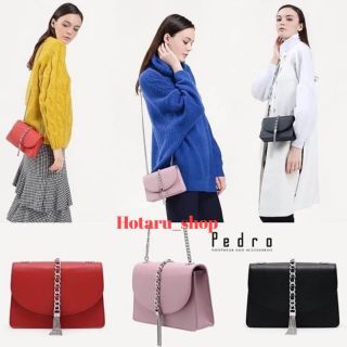 Pedro tassel flap bag  กระเป๋าสะพายทรงคลัช หนังเรียบทรงสี่เหลี่ยม