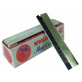 ใบมีดโกน ตราแมลงปอดอกไม้ 1กล่องเล็ก10 ใบ (คมเดียว) ใช้กันคิ้ว กันไรผม ใบมีดมีความคมกริบ คม11