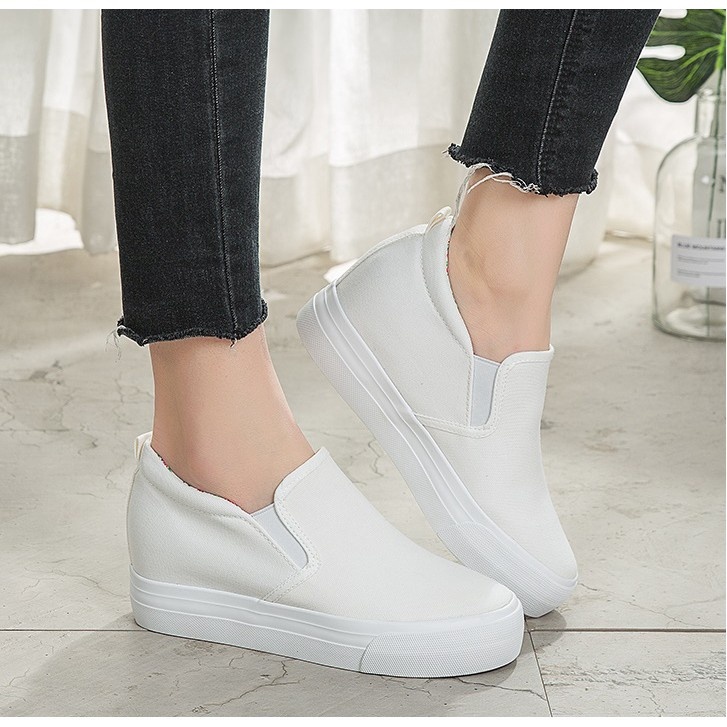 (TB122)รองเท้าผ้าใบเสริมส้น 34-40 (ขาว,ดำ)ส้นสูง7cm**พรีออเดอร์ทักแชทก่อนสั่ง