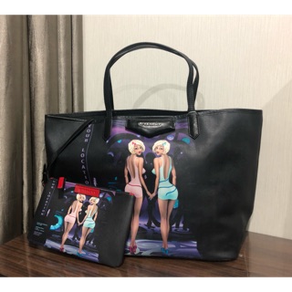 💕เก๋ shopping bag Givenchy หนังแท้ 💯ใหม่ๆ