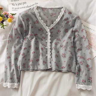 เสื้อหวานๆลายดอก ผ้านิ่มใส่สบาย