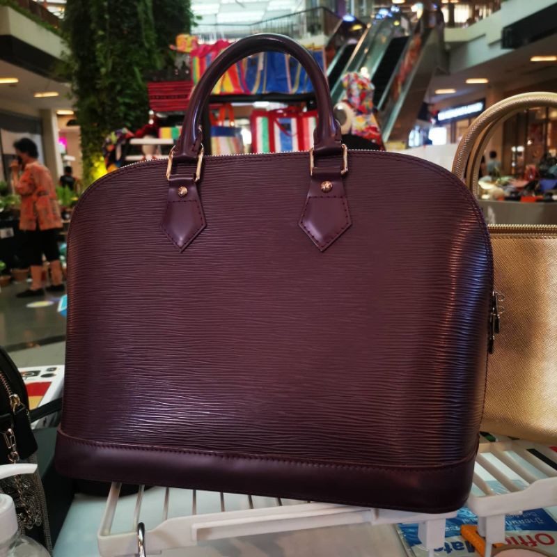 Used - Louis Vuitton Alma PM EPI Amarante Color(purple)