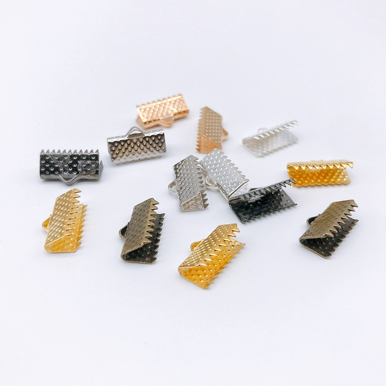 100 ชิ้น / ล็อต โลหะ พิท หนัง เชือก คลิป DIY อุปกรณ์เครื่องประดับ