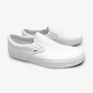 VANS Slip On Classic White รองเท้าผ้าใบสีขาว สินค้าพร้อมส่ง