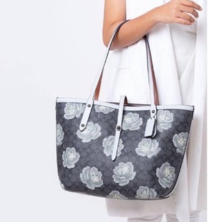 (ผ่อน0%) กระเป๋าสะพาย Coach 31700 Signature rose print market tote charcoal sky สีเทาเข้ม ลายดอกไม้