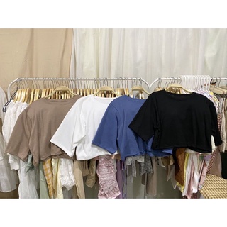 เสื้อครอปสีพื้นไหมพรม งานเกาหลีน่ารักมาก