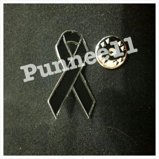 เข็มกลัด ริบบิ้น ร่วมไว้อาลัย สีดำ ไซต์ M/L black ribbon pin