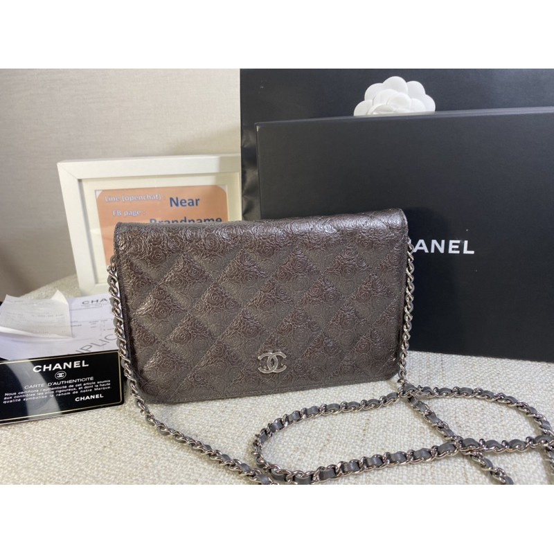 Used in good condition Chanel WOC holo26