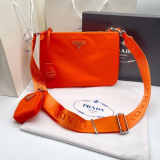 Prada Nylon Re-Edition 2000 Shoulder Bag Grade Hiend Size 25CM  อปก.free box set