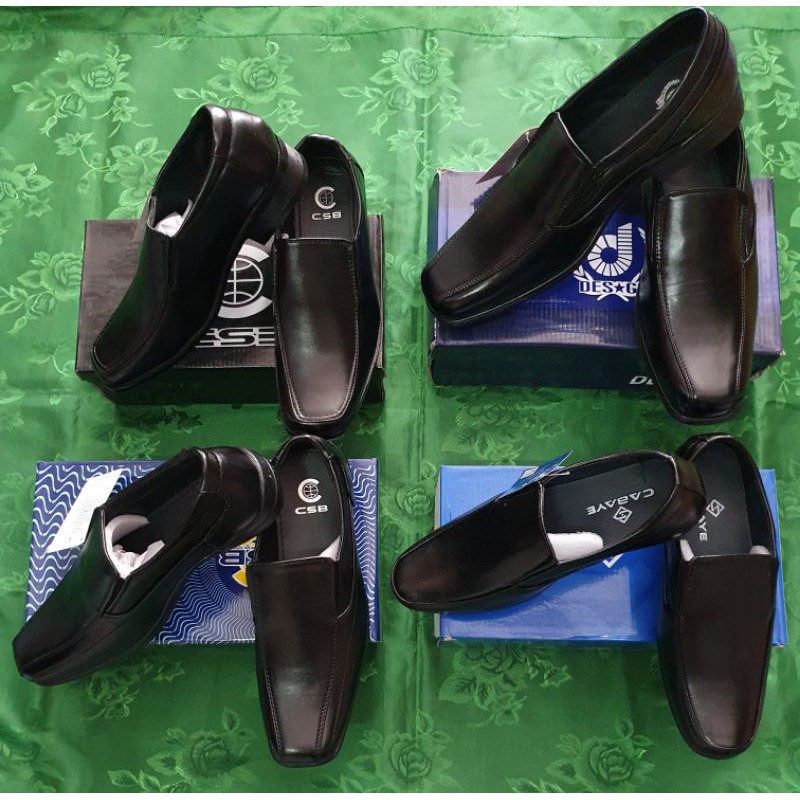ส่งไวมาก😁คัชชูหนังพร้อมส่ง มีไซค์25-50มีทั้งไซค์ผู้ชายและผู้หญิง มีหลายยี่ห้อค่ะ