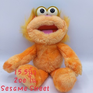 ตุ๊กตา Zoe ใน Sesame Street ปี1995 ขนาด15.5 นิ้ว ตาออกเหลืองแต่ยังสวย งานเก่าสภาพสมบูรณ์มาก ป้ายผ้าTyco หายากสุด โบว์ครบ