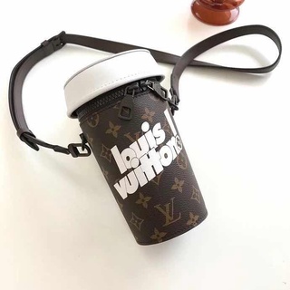 ที่ใส่แก้วน้ำ Coffee Cup Bag ขนาด กว้าง 10.5x สูง 19.5 cm สวยมากก ของมันต้องมี😍 ราคา 3200 -.พร้อมส่งค่ะ