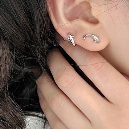 236-goodgift_station -s925 sterling silver small fish earrings ต่างหูเงิน 92.5 แบบเจาะ รูปปลาเล็กๆ น