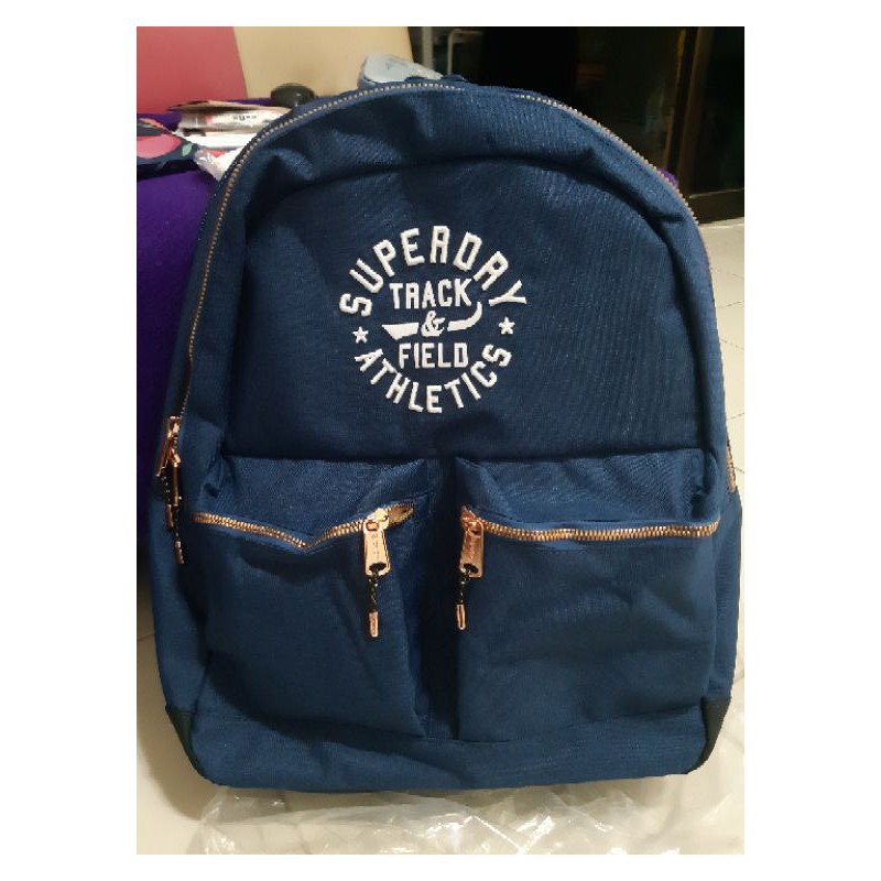 superdry แท้100% กระเป๋าเป้ backpack