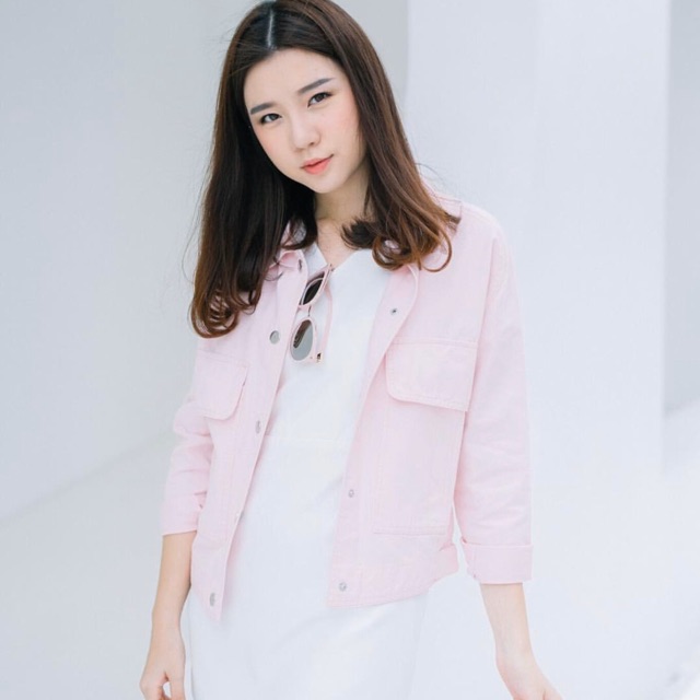 เสื้อยีนส์แจ็คเก็ตสีชมพู pastel jacket in pink จากร้าน miladibrand