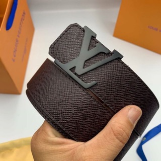 เข็ทขัดผู้ชายหนังแท้ Louis vuitton