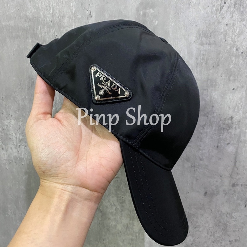 *สอบถามstockก่อนกดสั่ง* Prada Cap หมวกแก๊ป หมวก สีดำ พราด้า ของแท้ L(59)