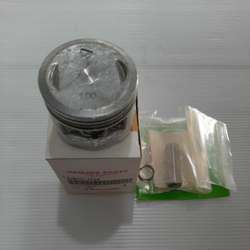 ลูกสูบชุดแท้ครบชุดAX-1/Kawasaki