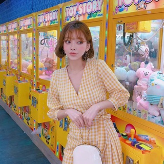 Chuu scott yellow