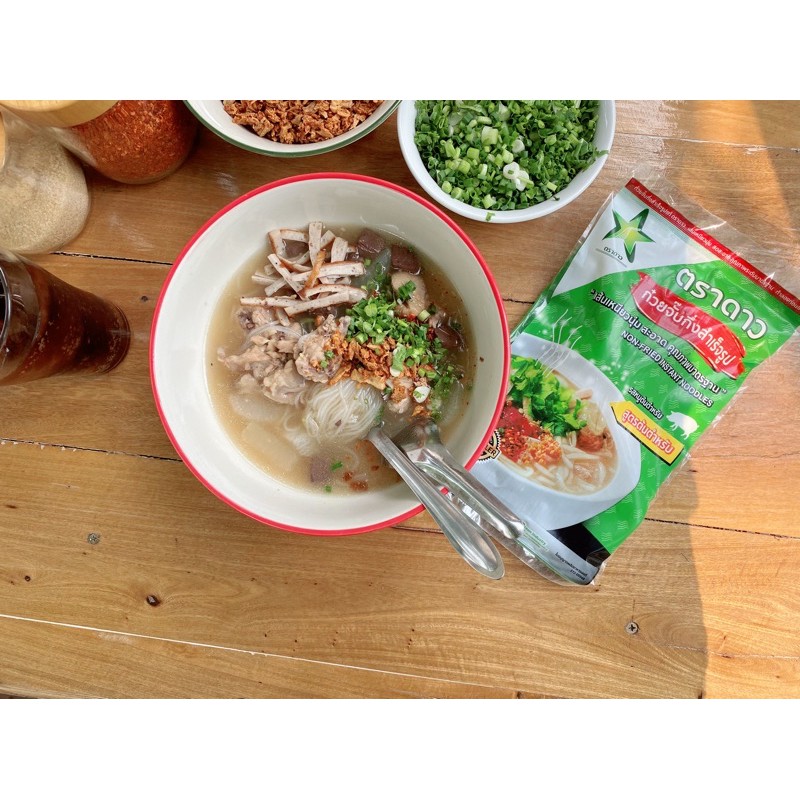 ก๋วยจั๊บญวนกึ่งสำเร็จรูปตราดาว(แบบเส้นแห้ง) ห่อละ30บาท