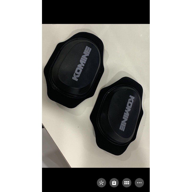 KNEE PROTECTOR KOMINE