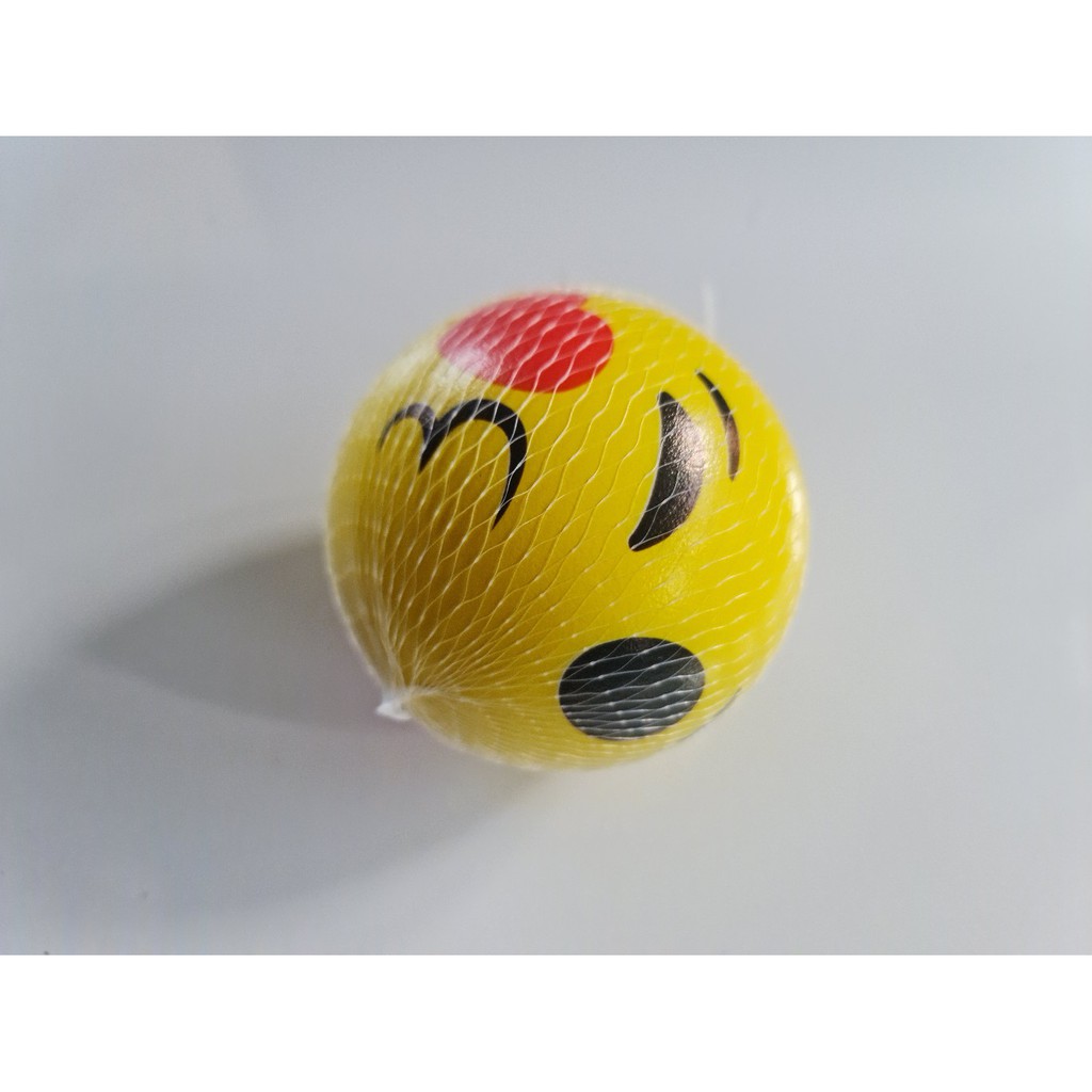 ลูกบอล Emoji  ขนาดเส้นผ่าศูนย์กลาง 10cm   มีให้เลือกหลายแบบ  จำนวน 1 ลูก