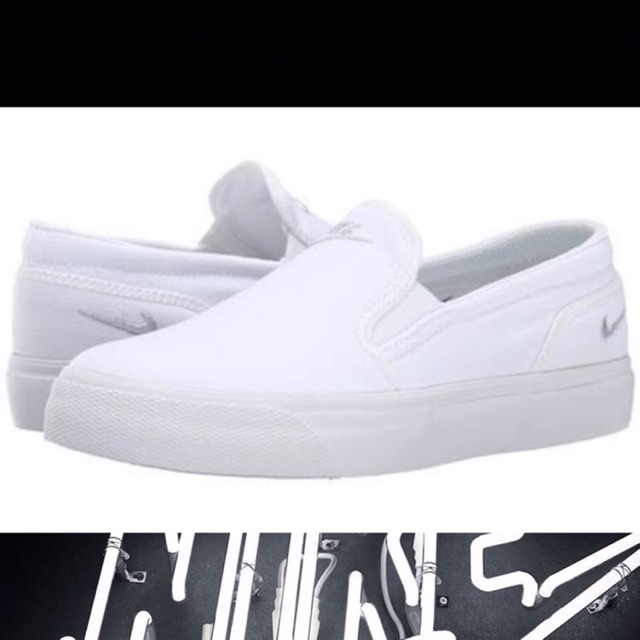 ส่งต่อ มือ2 รองเท้าผู้หญิง Nike แท้ 💯% Nike Toki Slip-On Canvas สี White/Metallic Platinum
