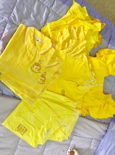 เสื้อโปโลสีเหลือง มี s,m,l,xl