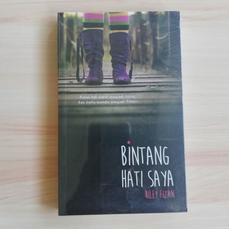 Preloved BINTANG HATI SAYA โดย riley fizan