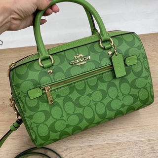 🎀 (สด-ผ่อน) หมอน 10 นิ้ว สี Neo Green 83607 Coach Rowan Satchel In Rainbow Signature Canvas