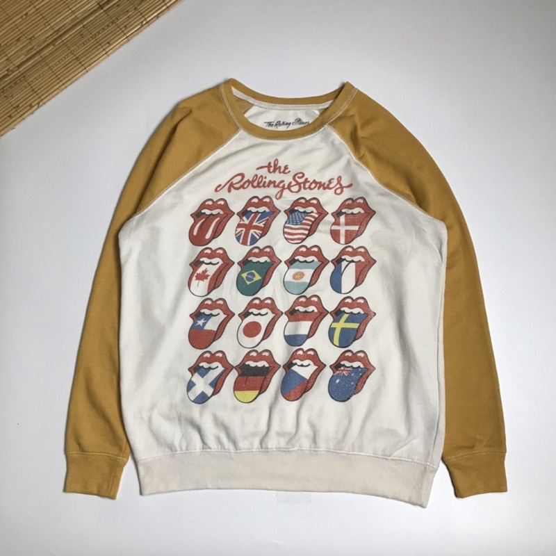 Crewneck The Rolling Stones เสื้อผ้าวงก่อนรักมือสอง