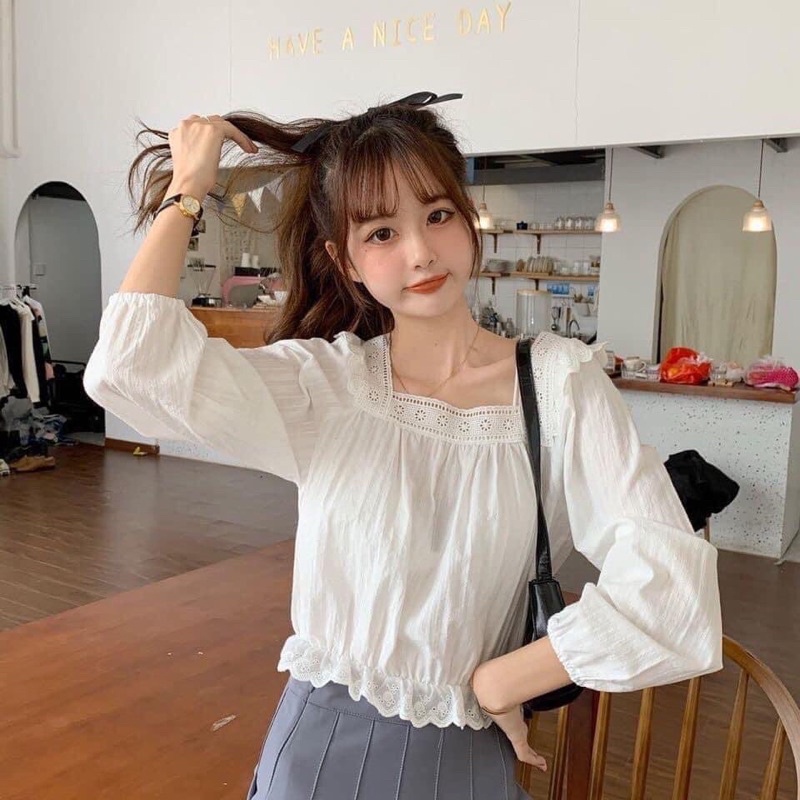 เสื้อ nomad new in pack  (สินค้าพร้อมส่ง)