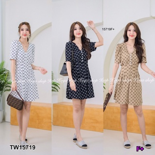 MF15719  Mini Dress มินิเดรสคอวีแขนสั้นอกหน้าสอยกระดุมเปลือกหอยยั่วๆค่ะ 6 เม็ดน่ารักมาก เนื้อผ้ายืดไอทีวาย ity ลายแบรนด์