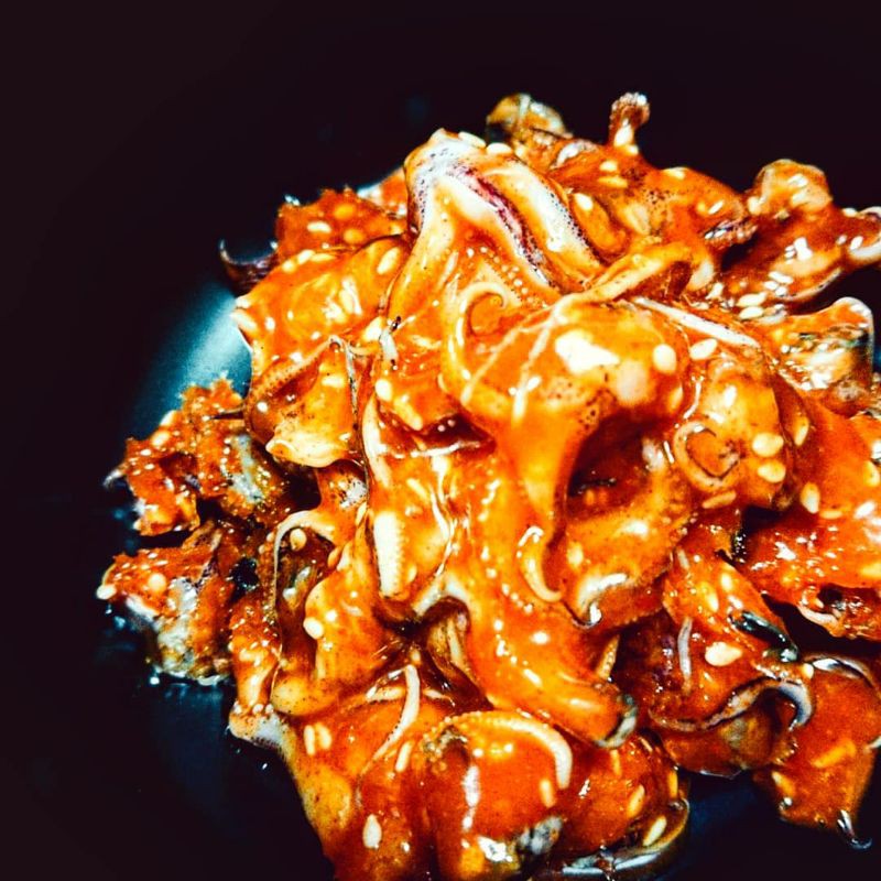 หนวดปลาหมึกปรุงรสกิมจิ​ ขนาด 500 g. by TAMAMO
