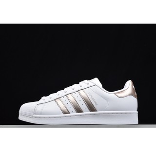 adidas ORIGINALS รองเท้า Superstar ผู้ชาย สีขาว Sneaker