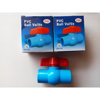 วาวล์น้ำ Pvc หนา ขนาด 1/2 นิ้ว จำนวน 5กล่อง(กล่องละ20บาท)