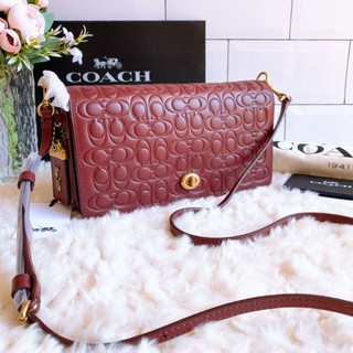 (ผ่อน0%)10เดือน🚩กดเลยพร้อมส่ง COACH แม่อั้ม รุ่น DINKY IN SIGNATURE LEATHER งานSHOP แท้100%