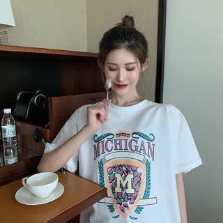 Kiss เสื้อยืด💕 Michigan💕 สไตส์เกาหลี เสื้อยืดงานดี หลากสี เนื้อนุ่ม ลายสกีน J1009