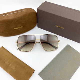 TOM FORD BROWN GRADIENT EYEGLASSES แว่นกันแดดแบรนด์ทอมฟอร์ด เลนส์สีน้ำตาลไล่สี อะไหล่สีทอง