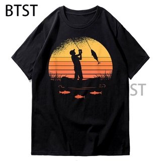 คอลูกเรือเสื้อยืดลําลอง แขนสั้น พิมพ์ลาย Fisherman Sunset Catching A Fish สไตล์เรโทร สําหรับผู้ชาย 2022S-5XL