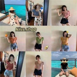 Kiss.shop🌟พร้อมส่ง🌟เสื้อผ้าคอวีไหมพรม แขนสั้นรัดรูปน่ารักมาก(VT)