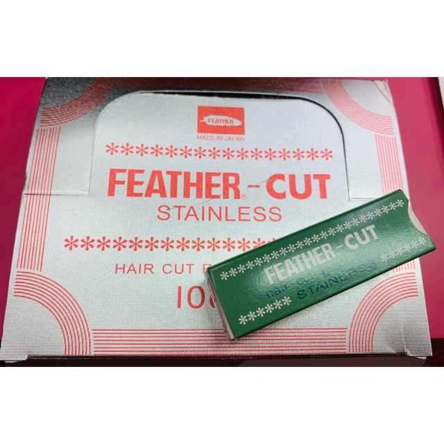 ใบมีดขนนกFEATHER - Cut Stainless Hair Cut Razor Blades มีดโกน กันคิ้ว กันจอน ตราขนนกสเตนเลส ของแท้ 100%