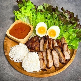 เส้นหมี่ไข่ขาว ไร้แป้ง โปรตีนสูง โซเดี่ยมต่ำ คีโตทานได้ แทนข้าว Keto White Egg Noodle NimNim