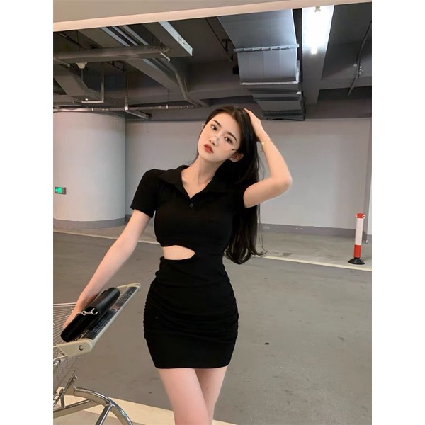 🐻Dudeemink_shop✨เดรสคอปกโปโลติดกระดุมเรียงที่คอ ผ้าไหมพรมร่องใส่สบาย เดรสเว้าเอวเซ็กซี่สุดๆ สาวอวบใส