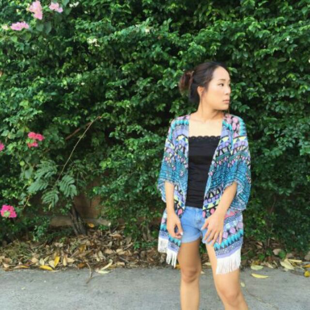 P a s t e l  F r i n g e - O u t e r