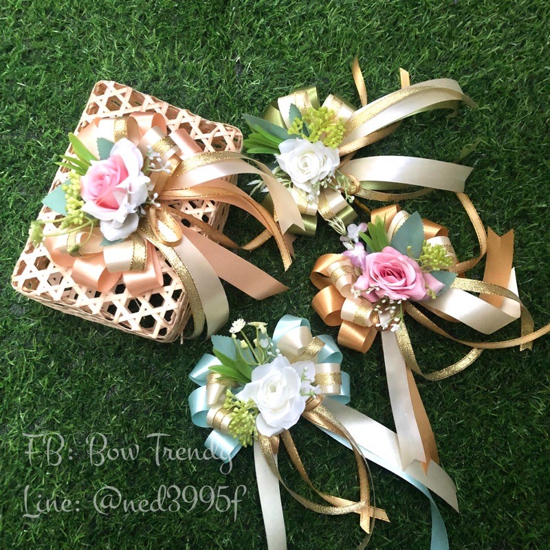 โบว์ช่อกุหลาบติดของขวัญของชำร่วยงานแต่งขนาด12*20cm