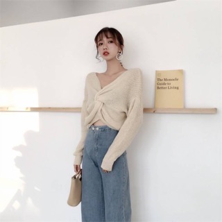 ❗️SALE ล้างสต็อก❗️Nora niche knitting crop เสื้อครอปคอวีไหมพรม