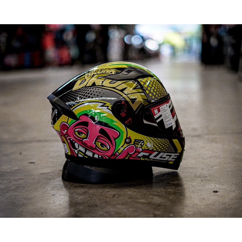 FUSE Helmet รุ่น Razor - Drunker GREEN💚